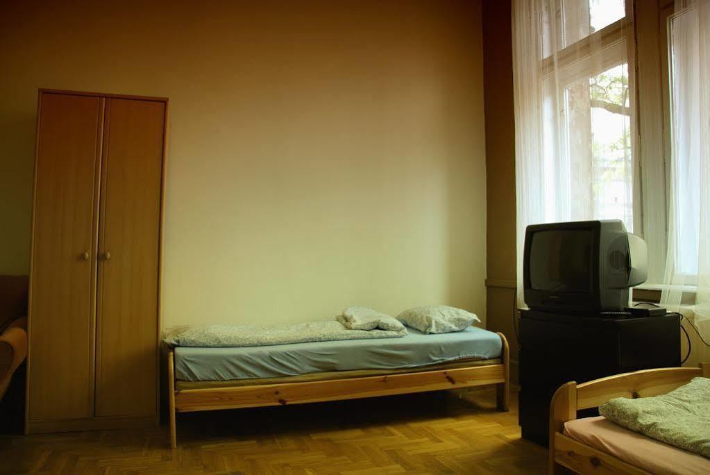 Hostel Krakowskie Klimaty Exterior photo